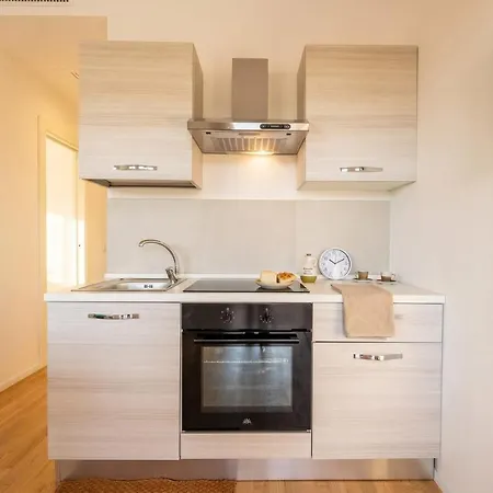 Maison Aurora Modern Beachfront Appartement Bari