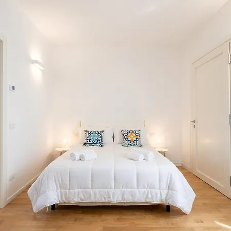 Appartement Maison Aurora Modern Beachfront Bari